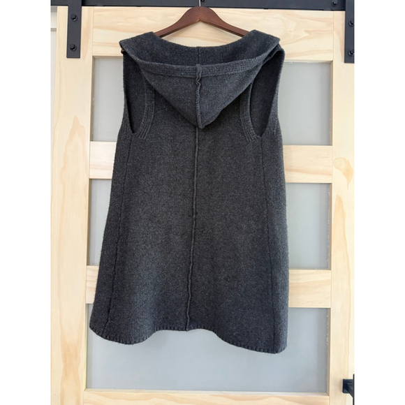 Tahari Women’s Sleeveless Open Front Hooded Sweater Vest – Gray, Size Small - Picture 3 of 5